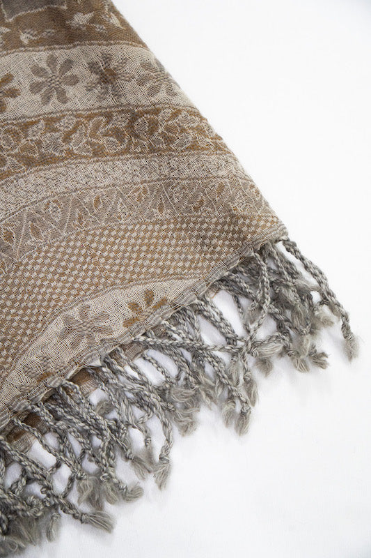 100% Broiled Wool Stole