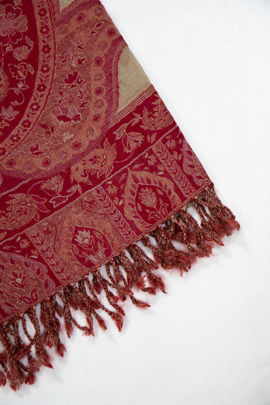 100% Broiled Wool Stole