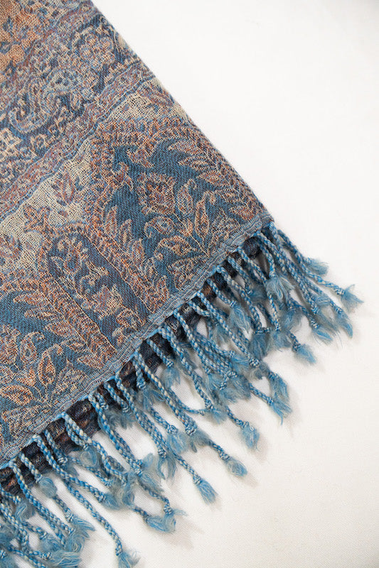 100% Broiled Wool Stole