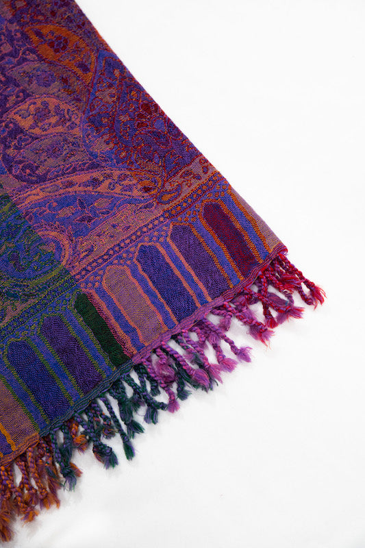 100% Broiled Wool Stole