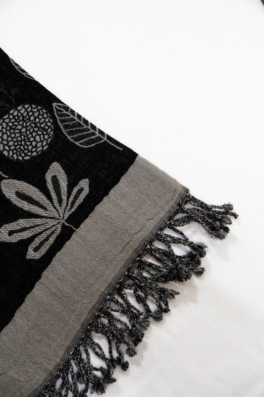 100% Broiled Wool Stole